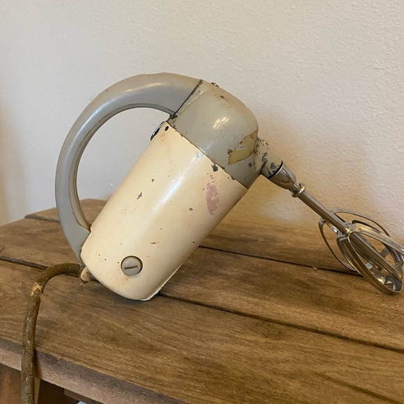 Vintage Kenmore Mixer - Picture 3 of 6